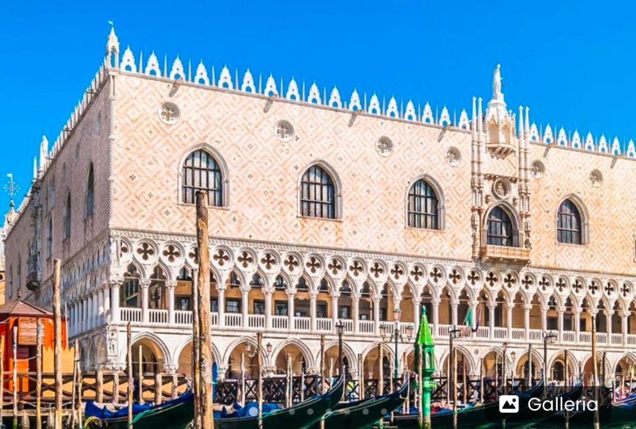 Venice Palace Luxury Suites Exteriér fotografie